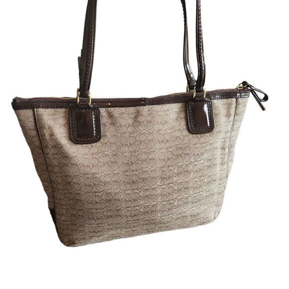 COACH Logo Fabric And Patent Leather Tote Shoulder Bag and Wristlet - Picture 2 of 11